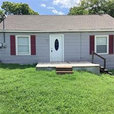 1506 S Travis Street - Photo 2