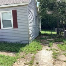 1506 S Travis Street - Photo 3