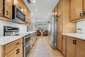 708 Summer Place - Photo 17