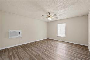303 Avenue E - Photo 12