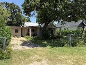 2803 Avenue C - Photo 1