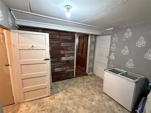 2803 Avenue C - Photo 14