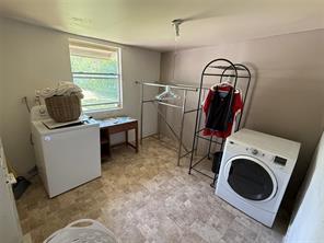 2803 Avenue C - Photo 17