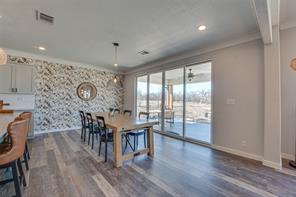 5523 Lakeshore Court - Photo 11