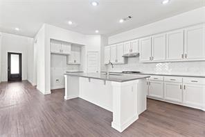 2410 Doncaster Drive - Photo 11