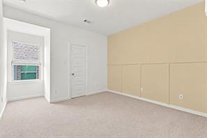 2410 Doncaster Drive - Photo 29