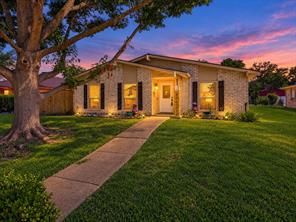 1322 Paris Drive - Photo 1