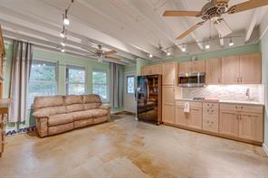 1002 S Main Street - Photo 5