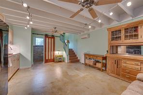 1002 S Main Street - Photo 6