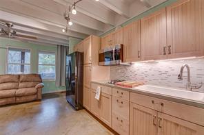 1002 S Main Street - Photo 8