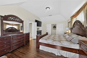 2201 Trickling Creek Drive - Photo 18
