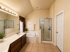 2201 Trickling Creek Drive - Photo 19