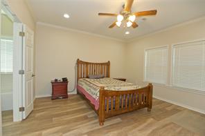 318 E 4th Street - Photo 13