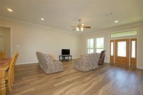 318 E 4th Street - Photo 7