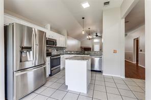 704 Fleming Street - Photo 3