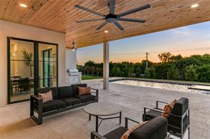 327 Longview Place - Photo 34