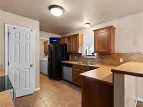 792 County Road 4213 - Photo 11