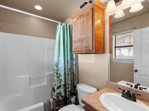 792 County Road 4213 - Photo 19