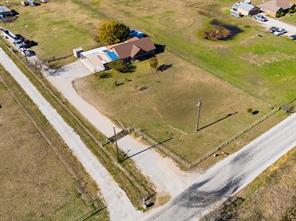 792 County Road 4213 - Photo 2
