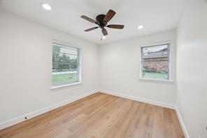 208 E 7th Street - Photo 14