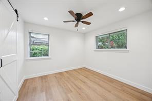 208 E 7th Street - Photo 16