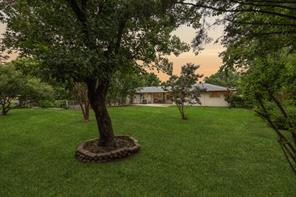 208 E 7th Street - Photo 20