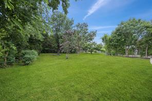208 E 7th Street - Photo 34