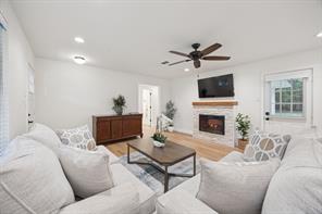 208 E 7th Street - Photo 6