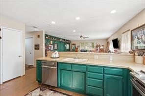 1025 Dominique Drive - Photo 19