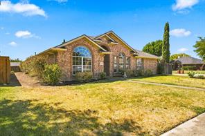 740 Amhurst Court - Photo 1