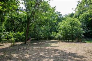 702 Fenet Street - Photo 1