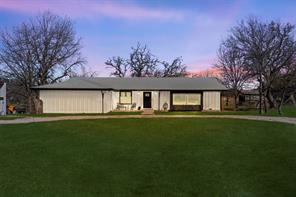 1272 County Road 2102 - Photo 1