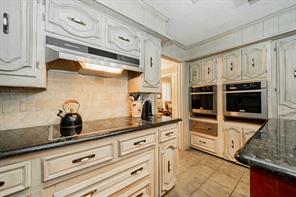 9511 Fallbrook Drive - Photo 11