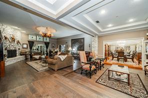 9511 Fallbrook Drive - Photo 4