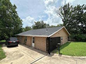 400 E Shady Grove Road - Photo 2