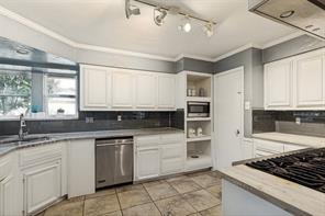 7126 Fernmeadow Circle - Photo 13