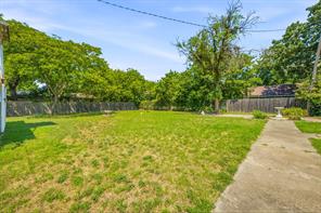 648 N Belknap Street - Photo 29