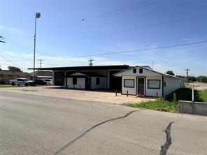 504 Bolivar Street - Photo 2