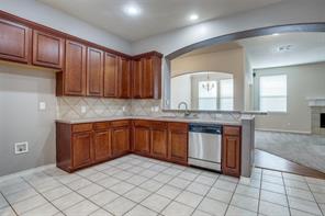 1627 Summerfield Drive - Photo 9