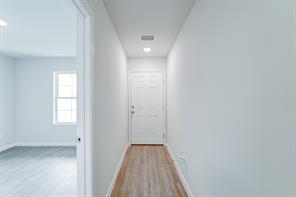 320 Maxine Court - Photo 4