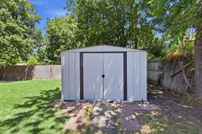 2715 Cary Drive - Photo 24