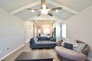 429 Travis Drive - Photo 10