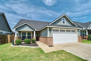 429 Travis Drive - Photo 2