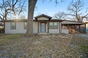 762 Oak Leaf Trail - Photo 1