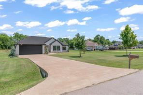 179 Private Road 8641 - Photo 1