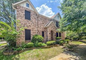 1528 Chestnut Drive - Photo 1