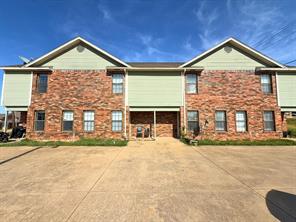 809 W Walnut Street - Photo 1