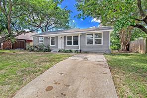 624 E Ellen Avenue - Photo 2