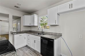 624 E Ellen Avenue - Photo 9