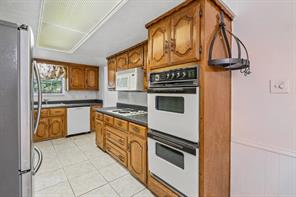 2030 Huntington Drive - Photo 16